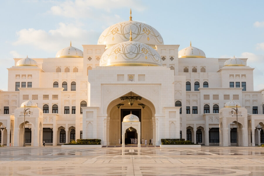 Attractions：Plan the Perfect Abu Dhabi Tour From Dubai